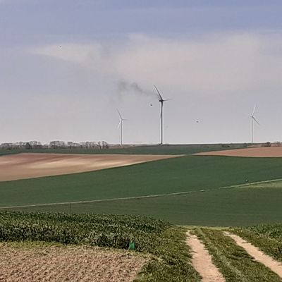 La fumée était visible depuis l'autoroute A34