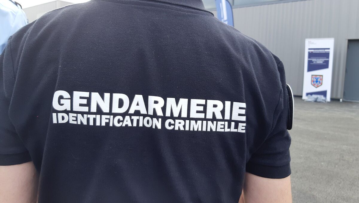 A Domagné, des gendarmes chargées de l'identification criminelle, étaient sur place vendredi après-midi après la découverte des deux corps (image d'illustration)