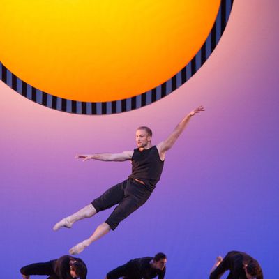 Le danseur étoile berrichon François Alu dans le spectacle Daphnis et Chloe de Benjamin Millepied