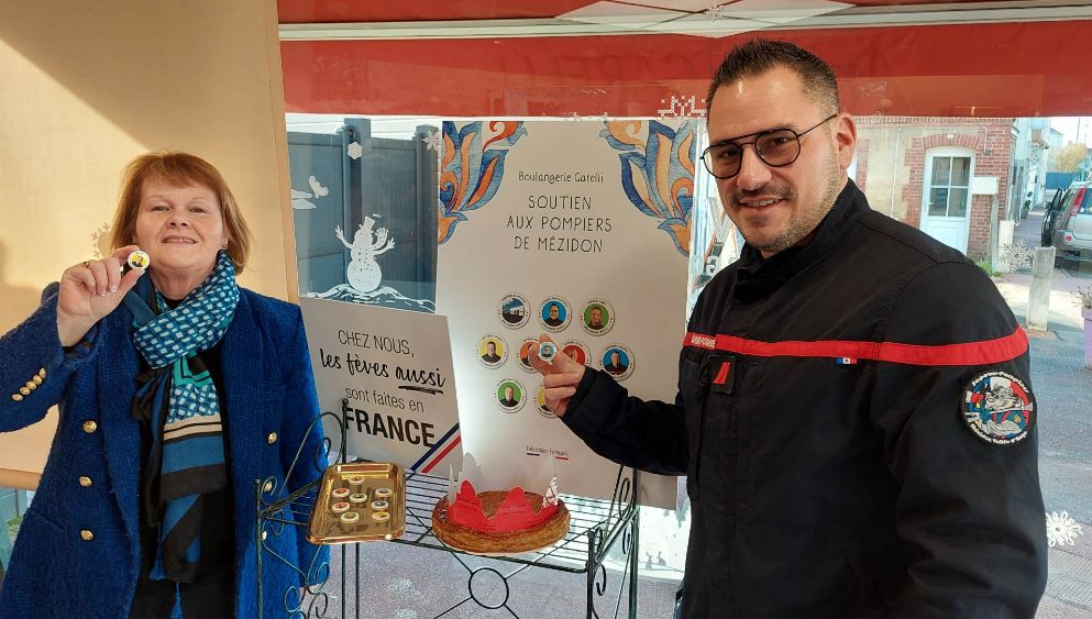 Annick Garelli a commandé 3.000 fèves à l'effigie des pompiers de Mézidon-Canon.