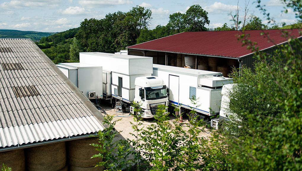 Les camions de l''abattoir mobile "le Bœuf éthique"