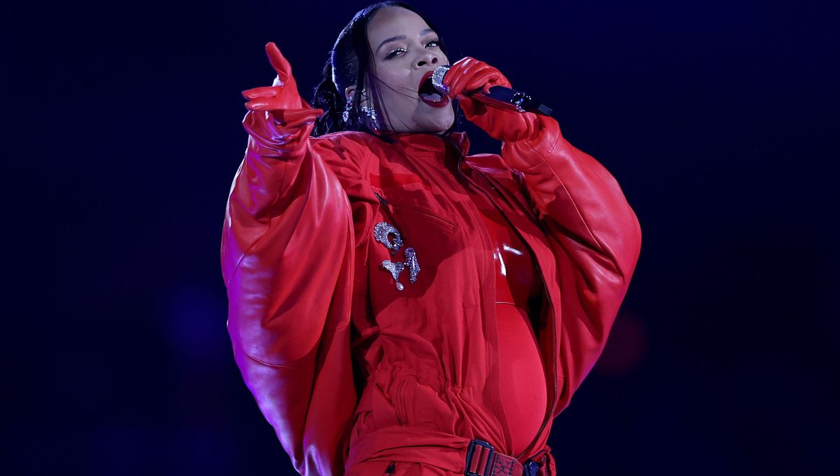 Rihanna, lors du Superbowl, portait un tissu fabriqué en Alsace