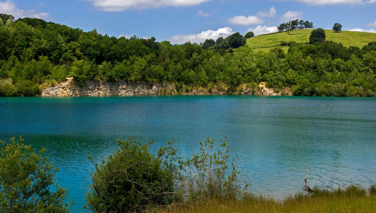 Un jeune homme s'est noyé samedi 12 août dans le lac de Guiche, au Pays Basque, il se baignait en dehors de la zone surveillée.