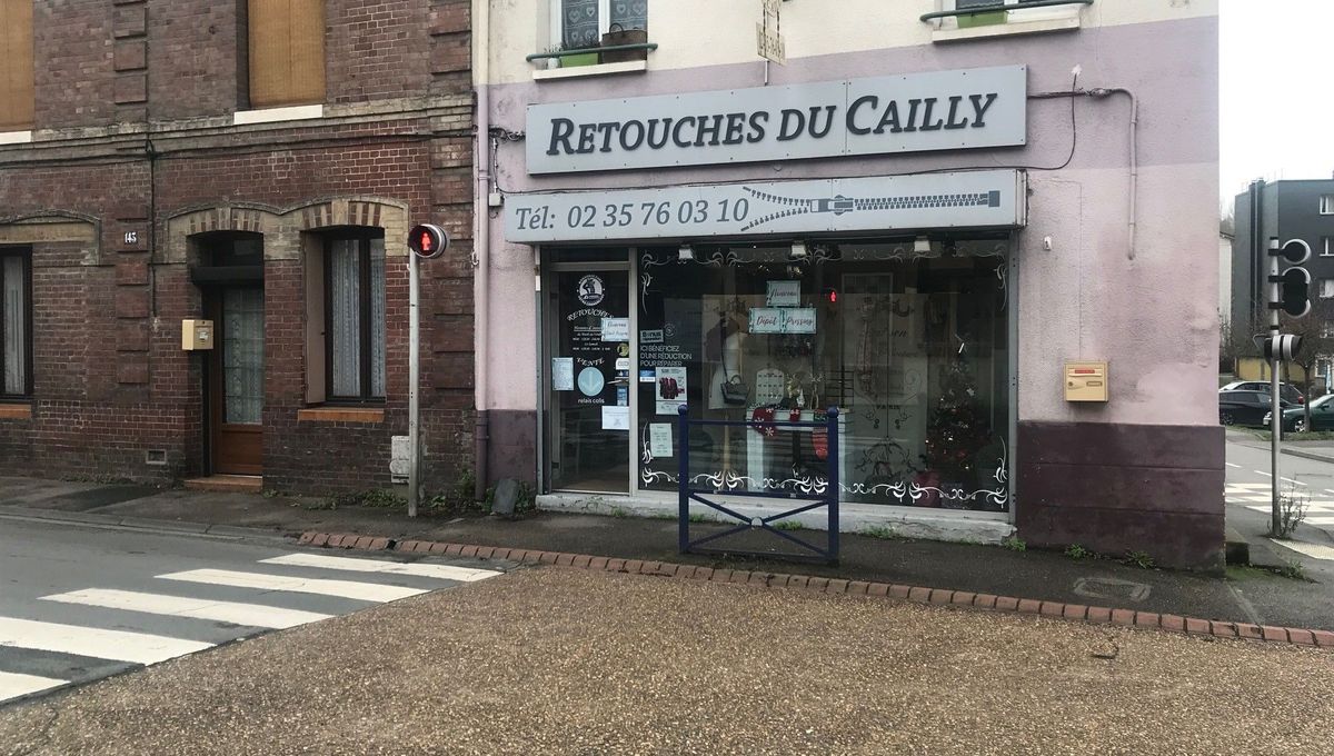 La boutique Les Retouches du Cailly à Malaunay (Seine-Maritime) est labellisée pour le bonus réparation