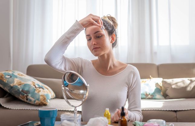 Acné chez l'adulte : le point sur les nouvelles techniques pour en venir à bout