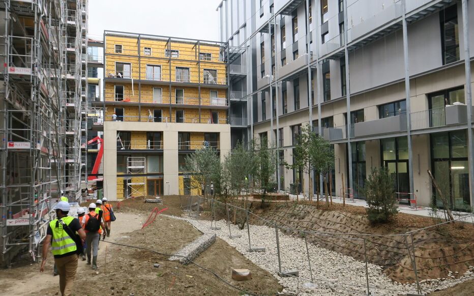 Une visite de la partie Saint-Denis a été organisée le 12 septembre pour présenter et discuter de l'avancement du chantier. LP/A.L.