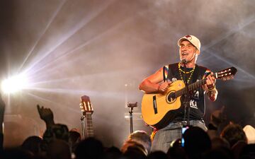 Manu Chao était au Kilowatt ce mardi soir pour un concert parisien unique, trois jours avant la sortie de son cinquième album solo, «Viva Tu». EPA/André Pain