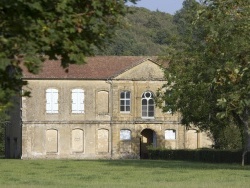 Photo paysage et monuments, Berdoues - Façade principale de l'abbaye