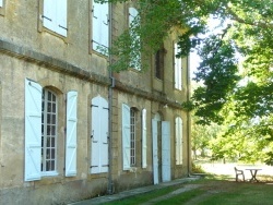 Photo paysage et monuments, Berdoues - La partie de l'abbaye habité