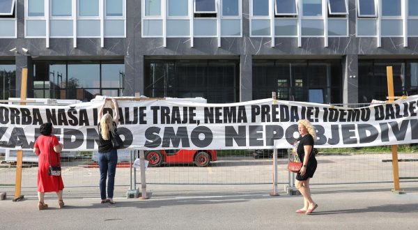 23.06.2023., Zagreb - Strajk sluzbenika i namjestenika na sudovima se nastavlja vec treci tjedan. Ministarstvo pravosudja i uprave dobilo je od predsjednika sudova najnovije podatke o broju sluzbenika u pravosudnim tijelima koji ne obavljaju redovne poslove. Prema sluzbenim podacima koje su Ministarstvu 20. lipnja dostavili predsjednici sudova, trenutno je u strajku 2.874 od ukupno nesto vise od 7.500 sluzbenika i namjestenika u pravosudnim tijelima  Photo: Patrik Macek/PIXSELL