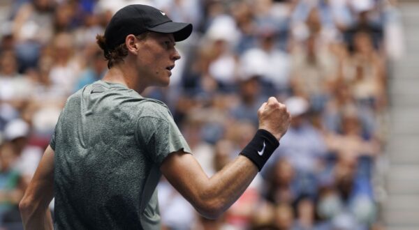 epa11576349 Jannik Sinner of Italy reacts to winning a point over Christopher O'Connell of Australia, during their third round match of the US Open Tennis Championships at the USTA Billie Jean King National Tennis Center in Flushing Meadows, New York, USA, 31 August 2024. The US Open tournament runs from 26 August through 08 September.  EPA/CJ GUNTHER