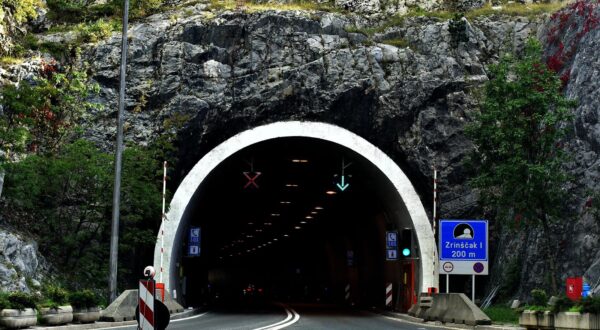 20.10.2019., Ucka - Tunel Ucka, ulaz s istarske strane. Photo: Dusko Marusic/PIXSELL