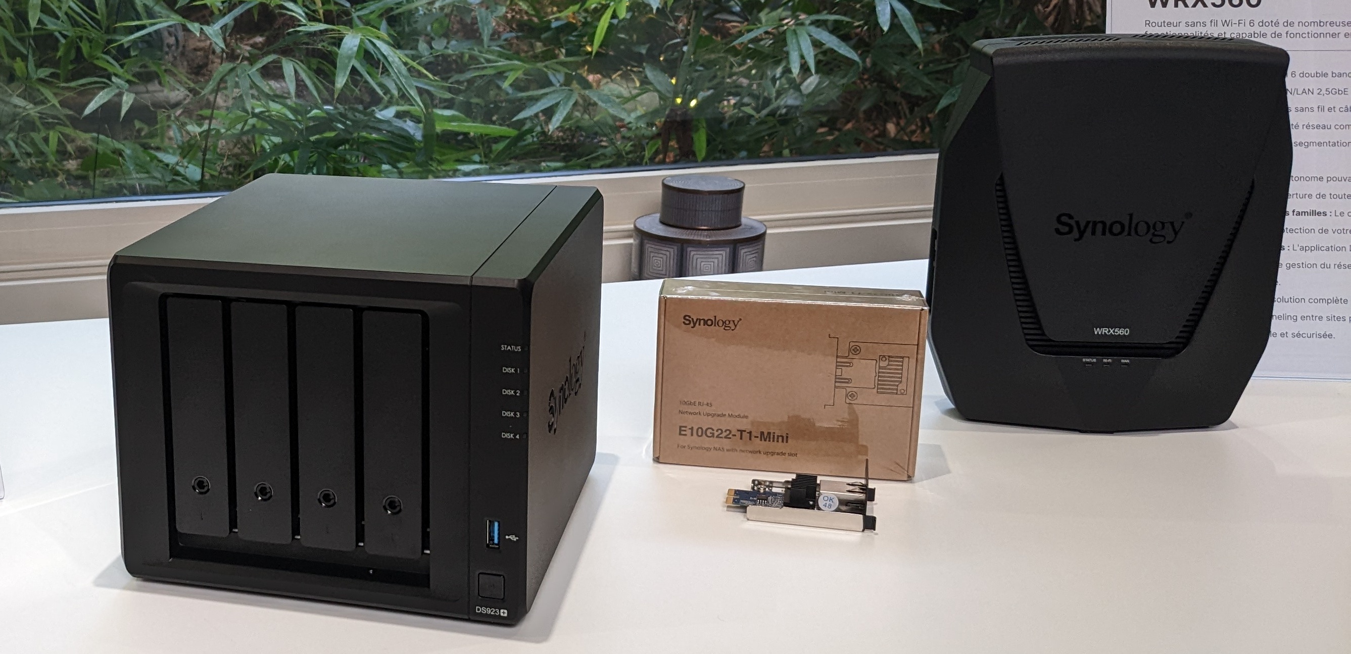 Synology 2023 : NAS DS923+, routeur Wi-Fi 6 WRX560 (mesh), scale-out jusqu'à 12 Po, caméras IP maison