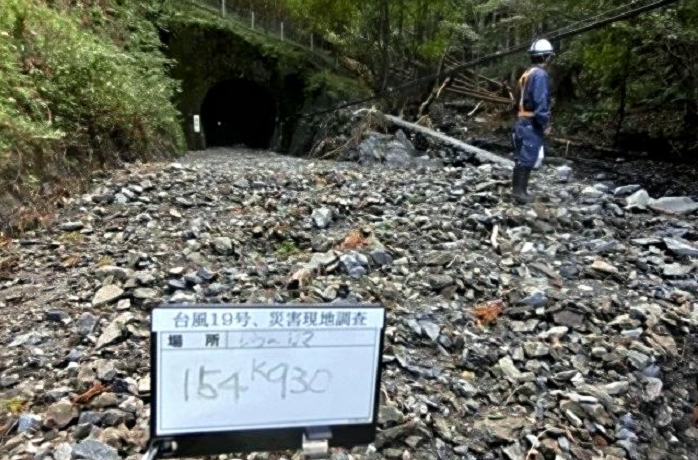 台風で7割不通！震災以来の危機をどう乗り越えたか…三陸鉄道の40年