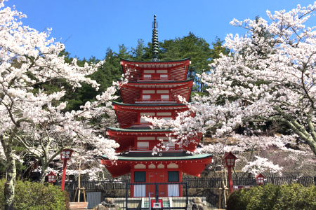 新倉山浅間公園・忠霊塔