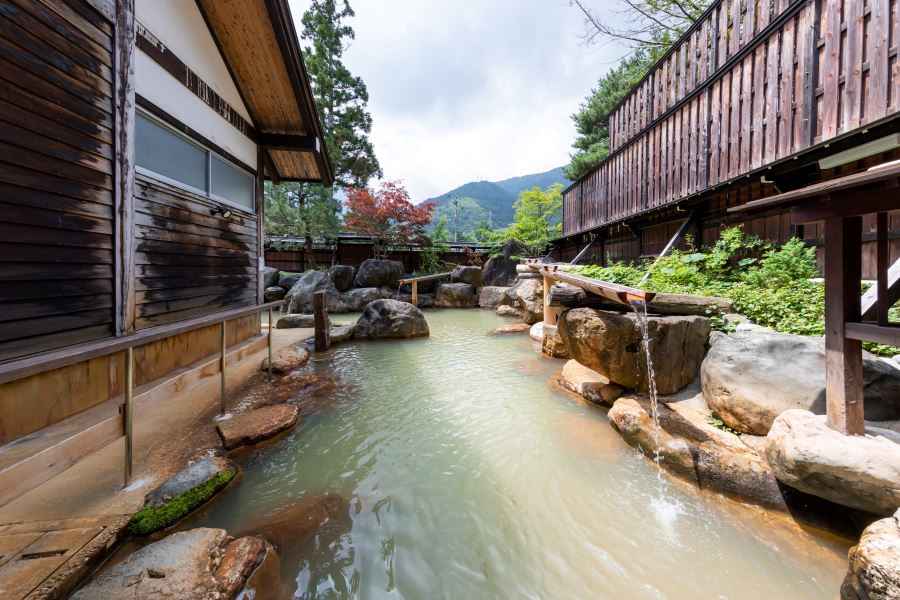 奥飛騨温泉郷 深山桜庵 別館 湯めぐりの宿平湯館