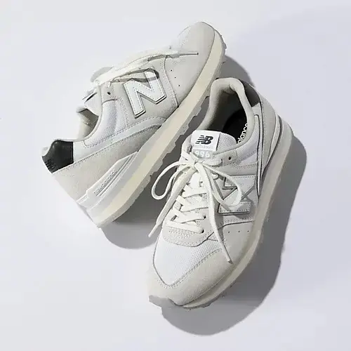 New Balance WL996T