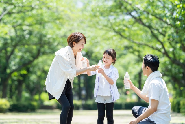 夏を快適に過ごすための冷感グッズや小型家電を15個紹介！