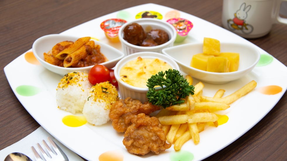 【17時入店】夏の思い出を彩る料理が食べ放題！★サマーフィエスタディナービュッフェ＆朝食付き 