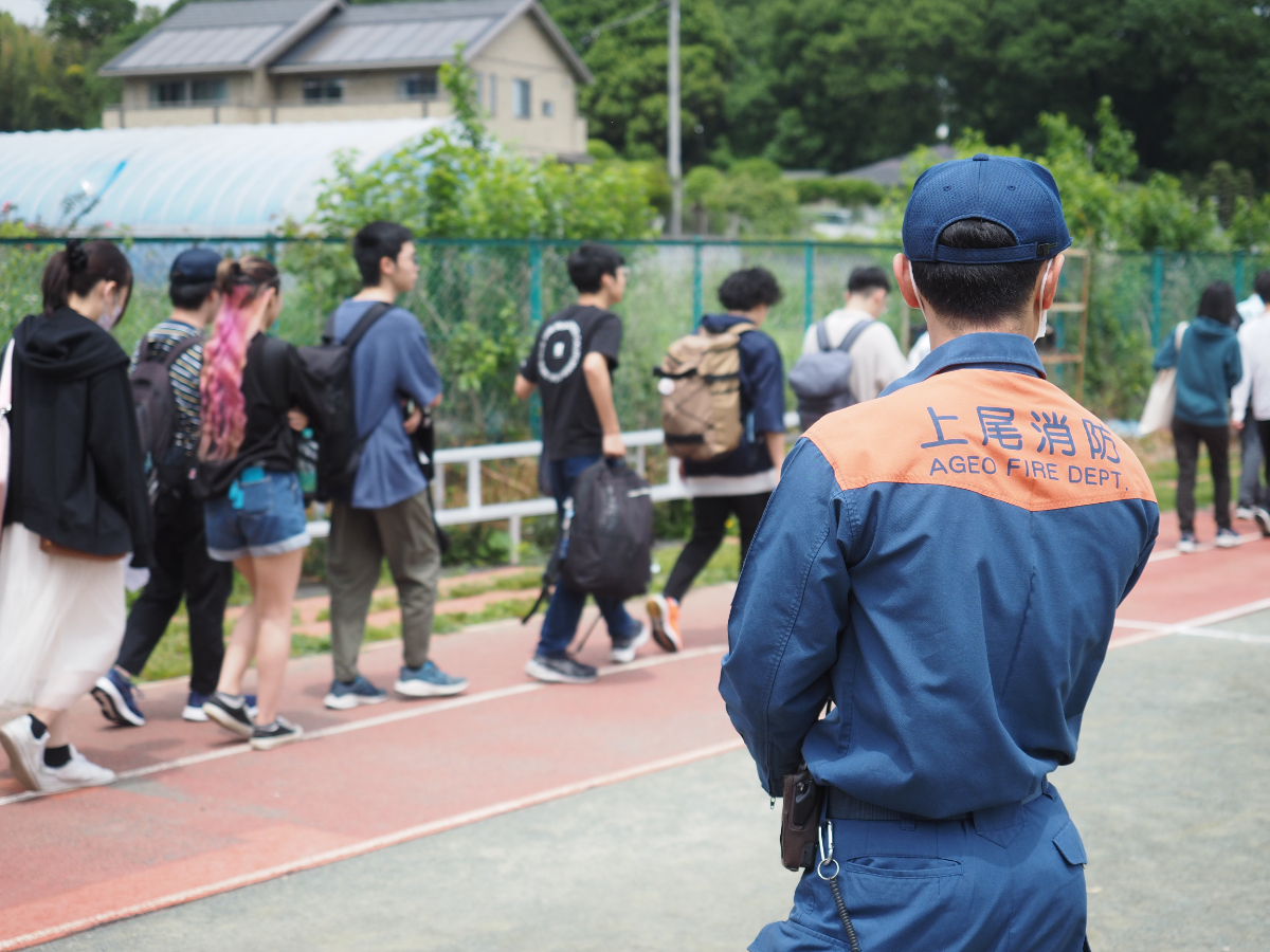 東日本大震災から学ぶ──防災講座・避難訓練