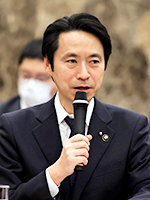 佐藤　孝弘氏