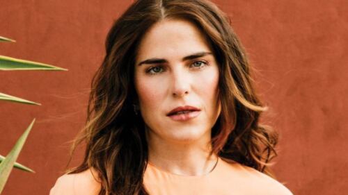 Karla Souza 