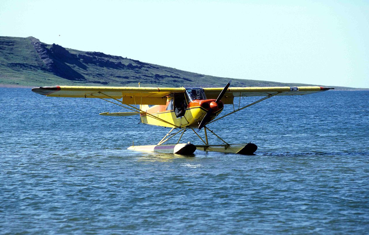 Piper PA-18-150 Super Cub hydravion civil