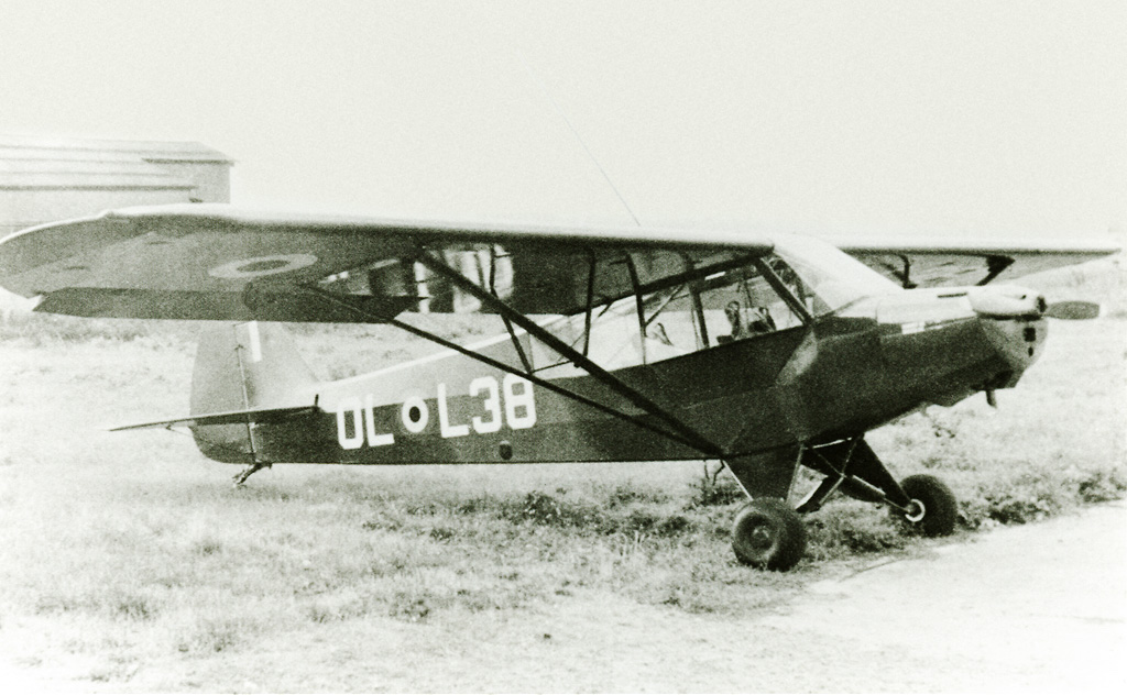 Piper PA-18 Super Cub (L-18C) belge