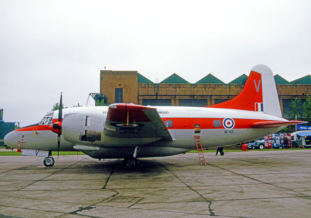 Vickers 668 (Varsity T.1) vu de côté