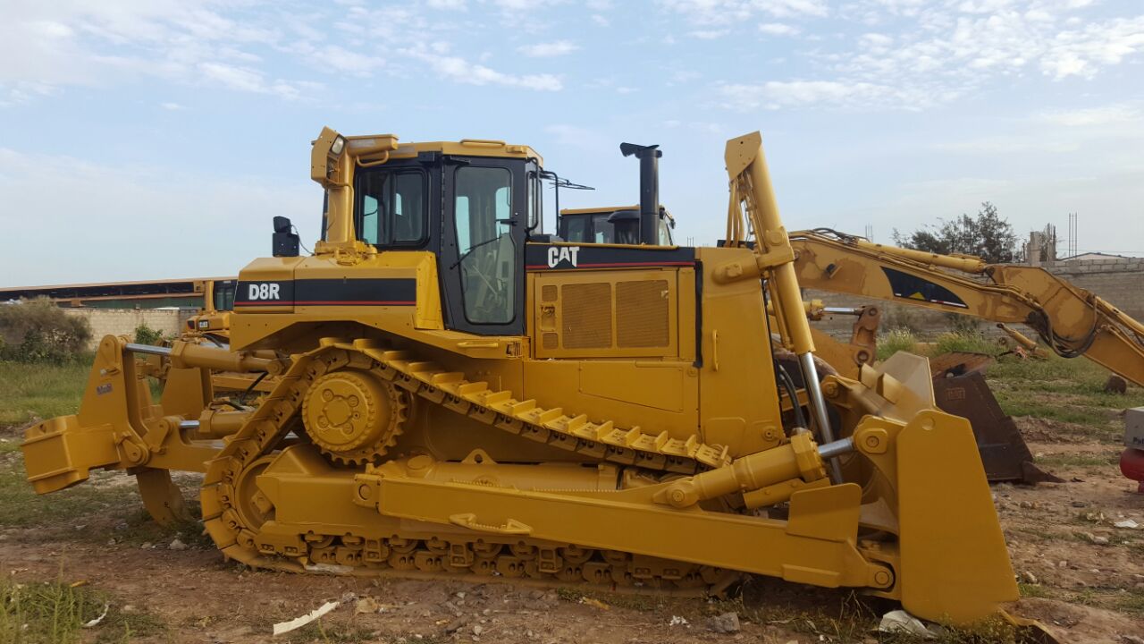 buldozer pas cher à louer et à vendre à dakar sénégal