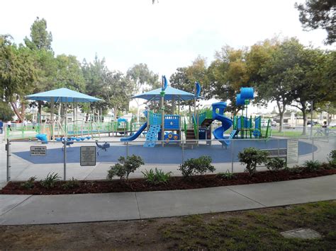 Bolivar Park, Lakewood, Ca | Bolivar, Summer bucket lists, Park