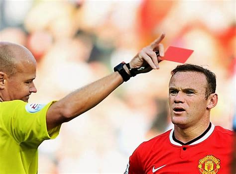 Manchester United vs West Ham: Louis van Gaal admits Wayne Rooney red ...