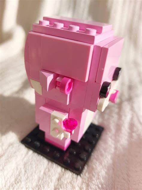 LEGO MOC Brickheadz Pink Panther by Rumps21 | Rebrickable - Build with LEGO