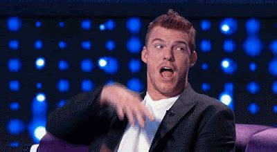 birthdays: Alan Ritchson (gifs)