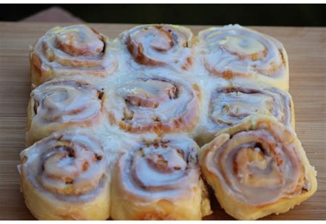 Easy Peasy Vanilla & Cinnamon Scrolls - Real Recipes from Mums