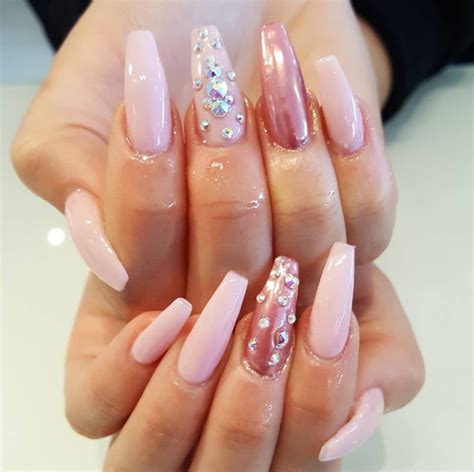 Pinky Nails Near Me / Best hotels near pinky nails, toronto, ontario ...