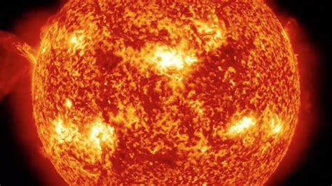 A Close-Up of the Sun - The New York Times