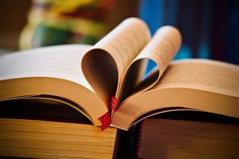 3,000+ Free Library & Book Images - Pixabay