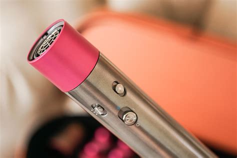 Dyson Airwrap Styler Complete Curling Iron review | Best Buy Blog