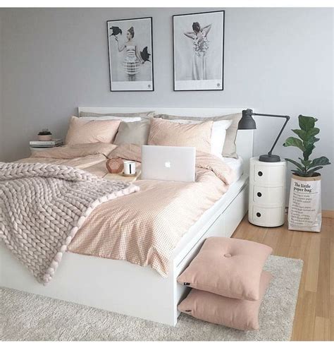 Modern And Minimalist Bedroom Design Ideas 31 Pink Bedroom Decor, Pink ...