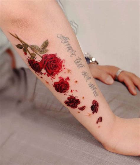 Share more than 74 pictures of a rose tattoo super hot - in.coedo.com.vn