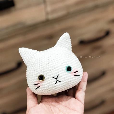 Adorable Cat Head Amigurumi Patterns For Crocheters - KnitHacker ...