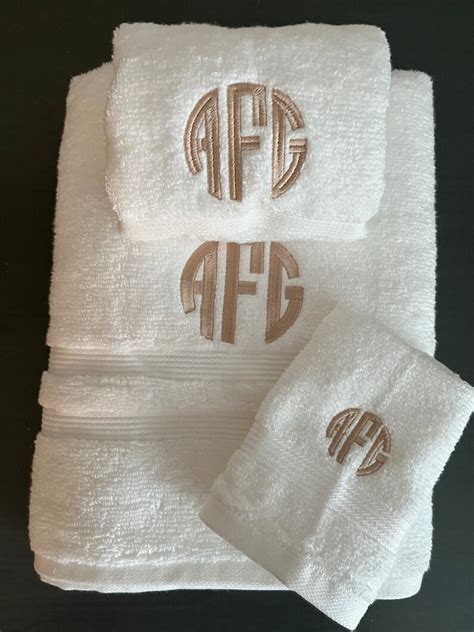 Monogrammed Bath Towel Set Monogrammed 3 Piece Towel Set - Etsy