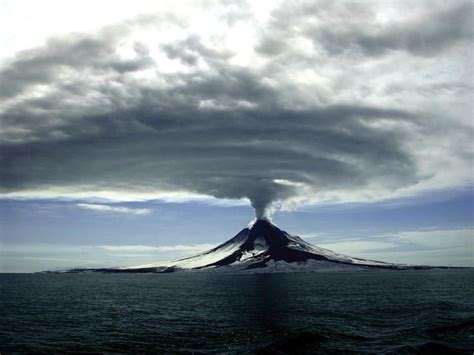 It's Been a Blast! Alaska Volcano Observatory Marks 25th | Live Science