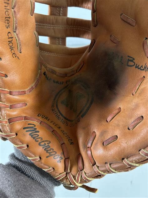 MacGregor Bill Buckner Autograph Glove MM200 Right Hand Thrower Glove ...