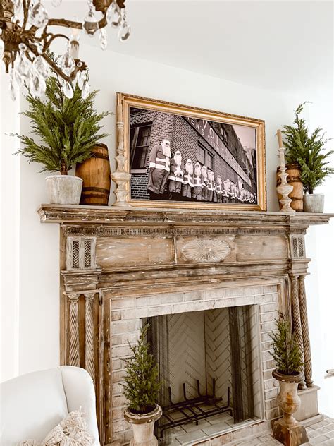 Simple Winter Fireplace Mantel - Deb and Danelle