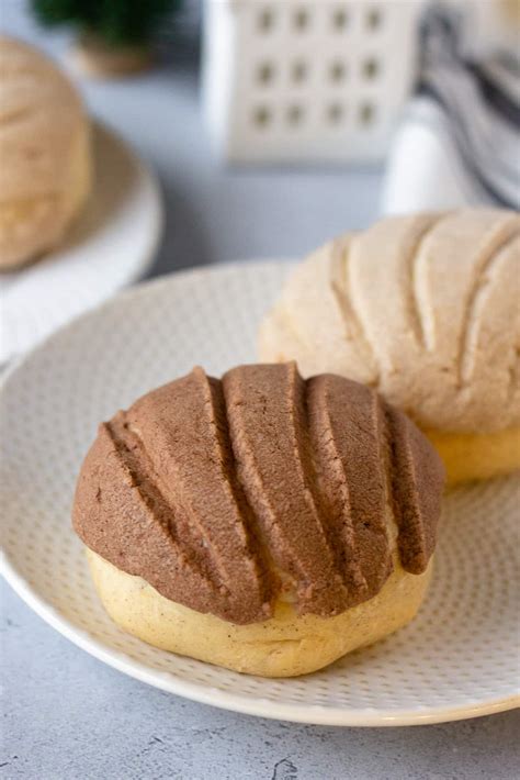 Conchas (Mexican Sweet Bread) Thai Caliente Dessert Recipes