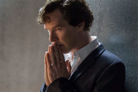 Benedict Cumberbatch On Returning As Sherlock | GIANT FREAKIN ROBOT