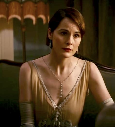 The 7 Best Costumes of Downton Abbey: A New Era - HubPages