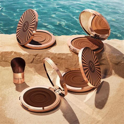 Charlotte Tilbury Beautiful Skin Sun-Kissed Glow Bronzer Swatches